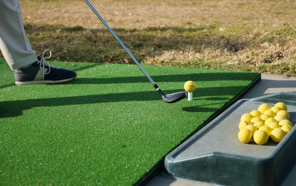 How To Improve Your Golf Game At The Driving Range